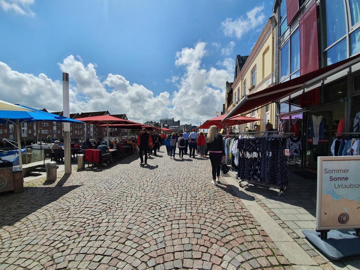 Husum Zentrum Bis 5 Personen Экстерьер фото